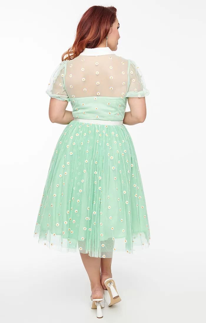 1950s Green and white Daisy Print Hollie Swing Dress