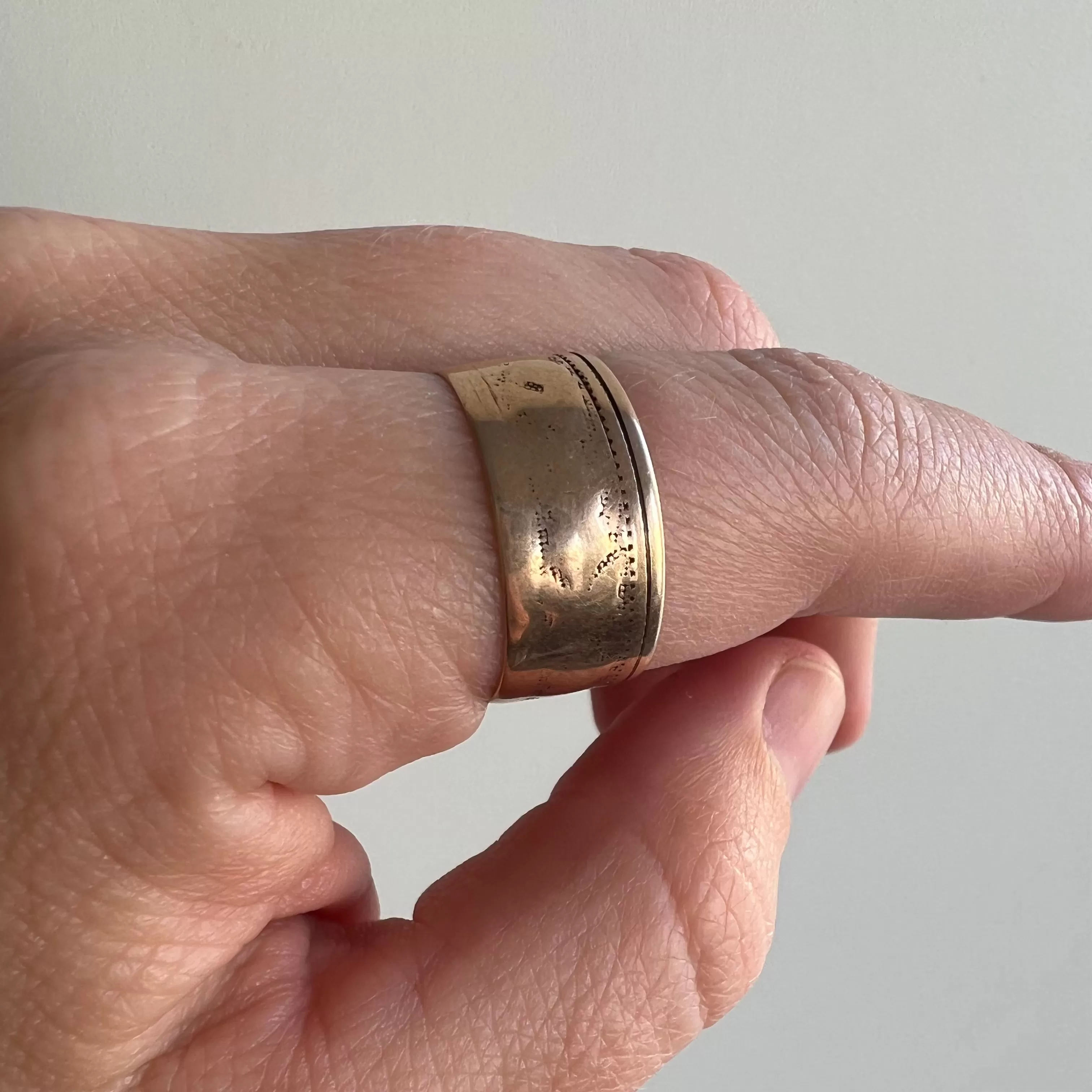 A N T I Q U E // seasons past / 10k rosy yellow gold wide band / size 8 to 8.25 but fits smaller because it's 9mm wide