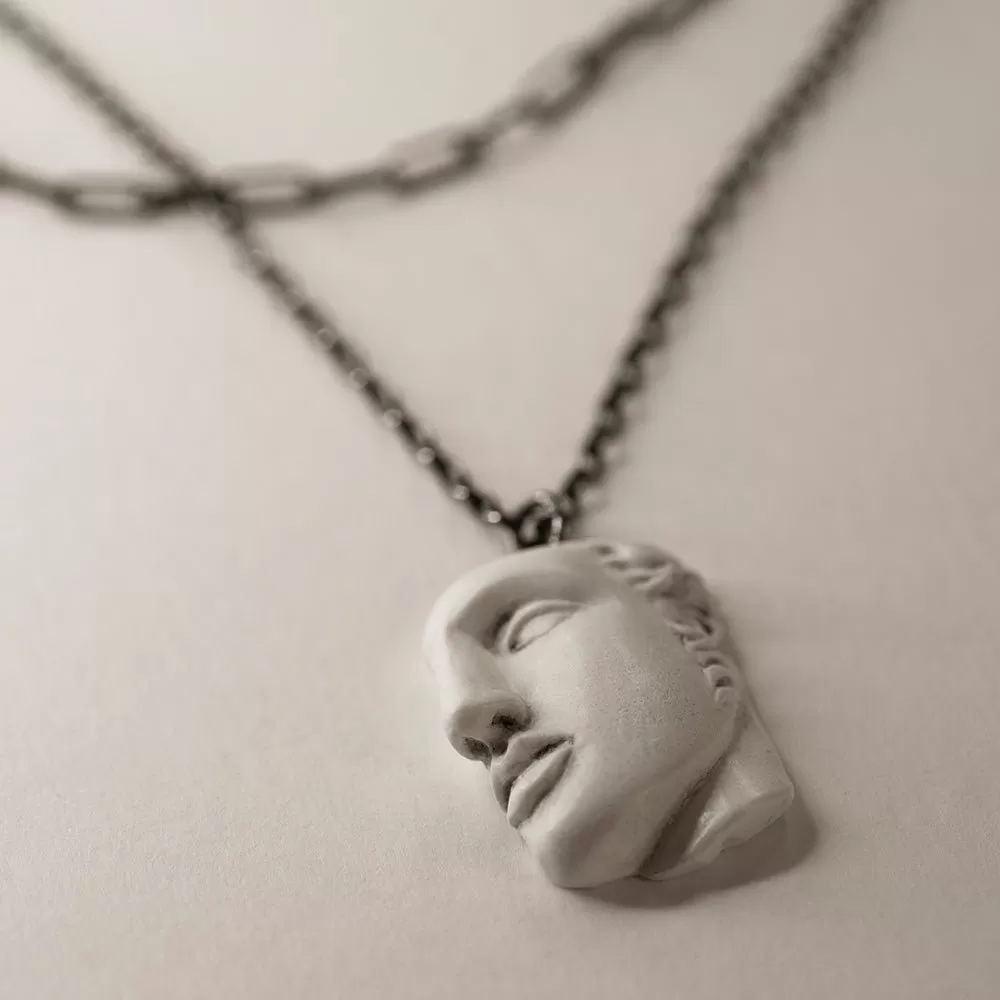 Achilles pendant