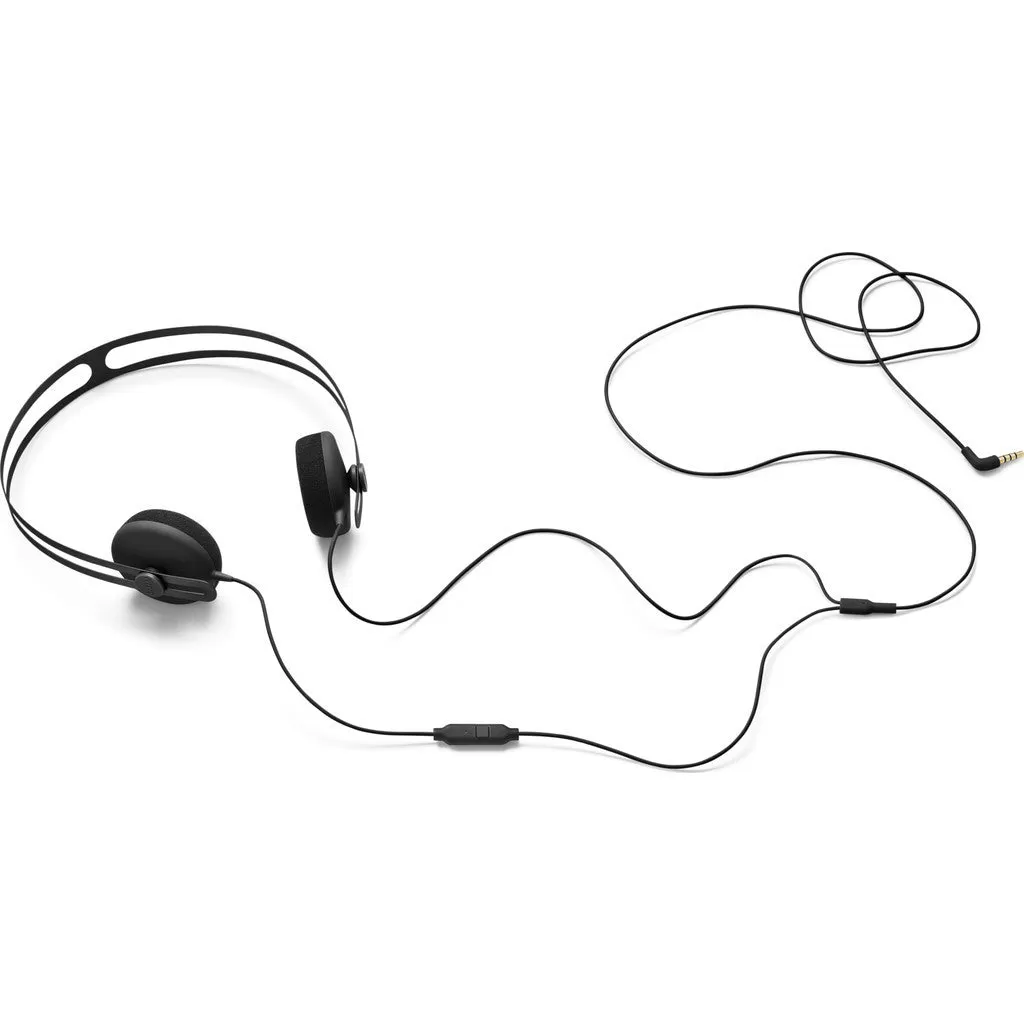 AIAIAI Tracks Headphones with One Button Mic | Black