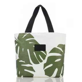 Aloha Monstera Day Tripper in Seaweed