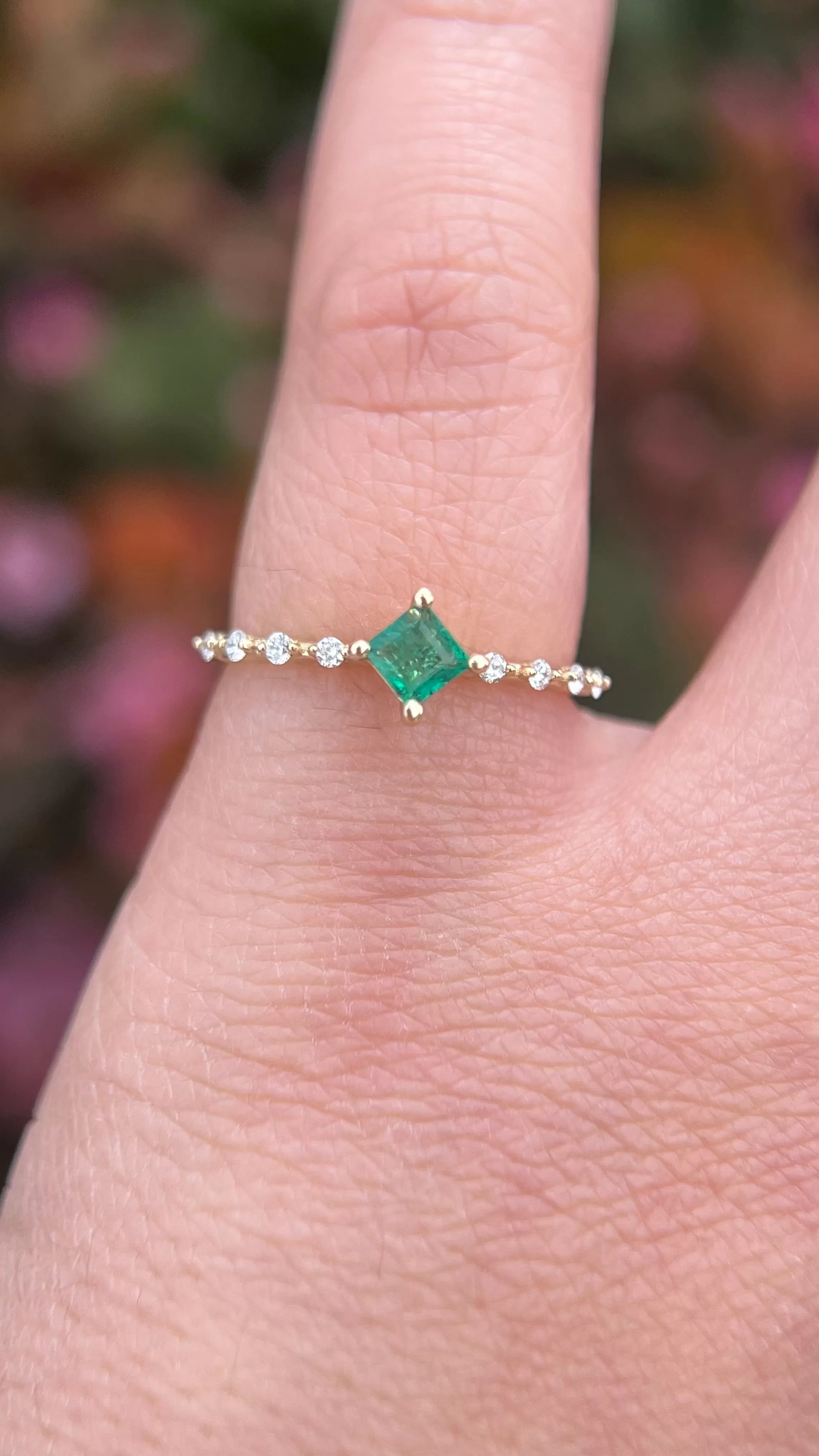 Bella 3.5mm 0.25ct Princess Emerald Spaced Diamond Ring 14K Gold DFR058