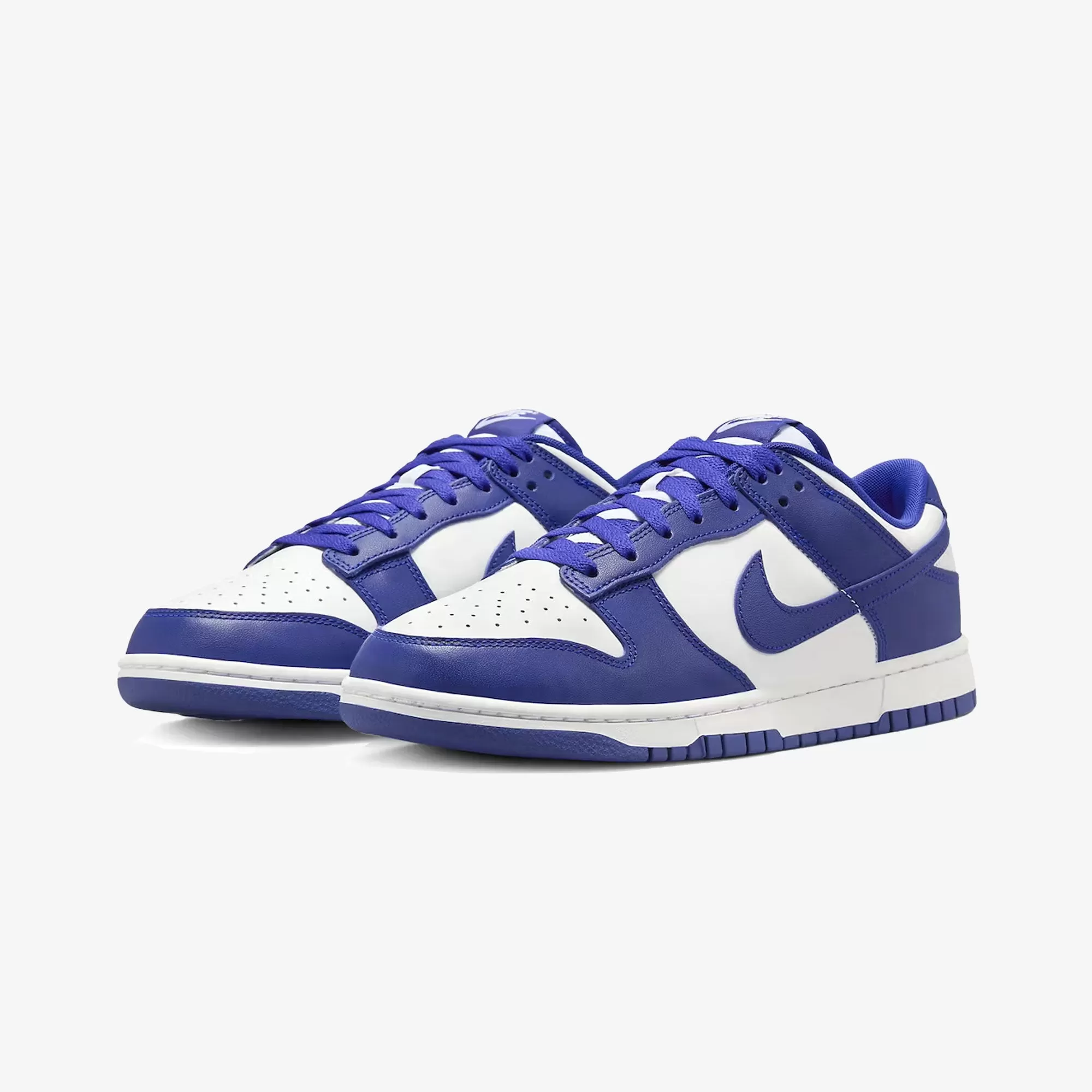 DUNK LOW RETRO 'WHITE/CONCORD-UNIVERSITY BLUE'