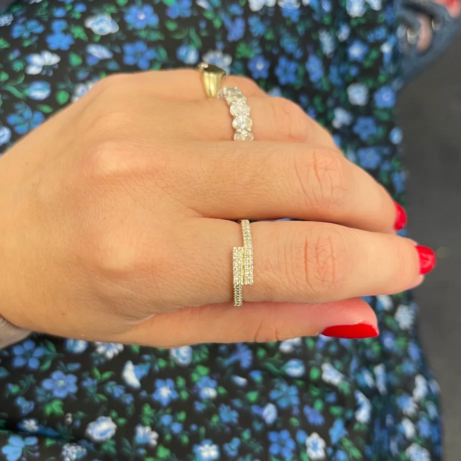 Geometric Claw Pave Ring