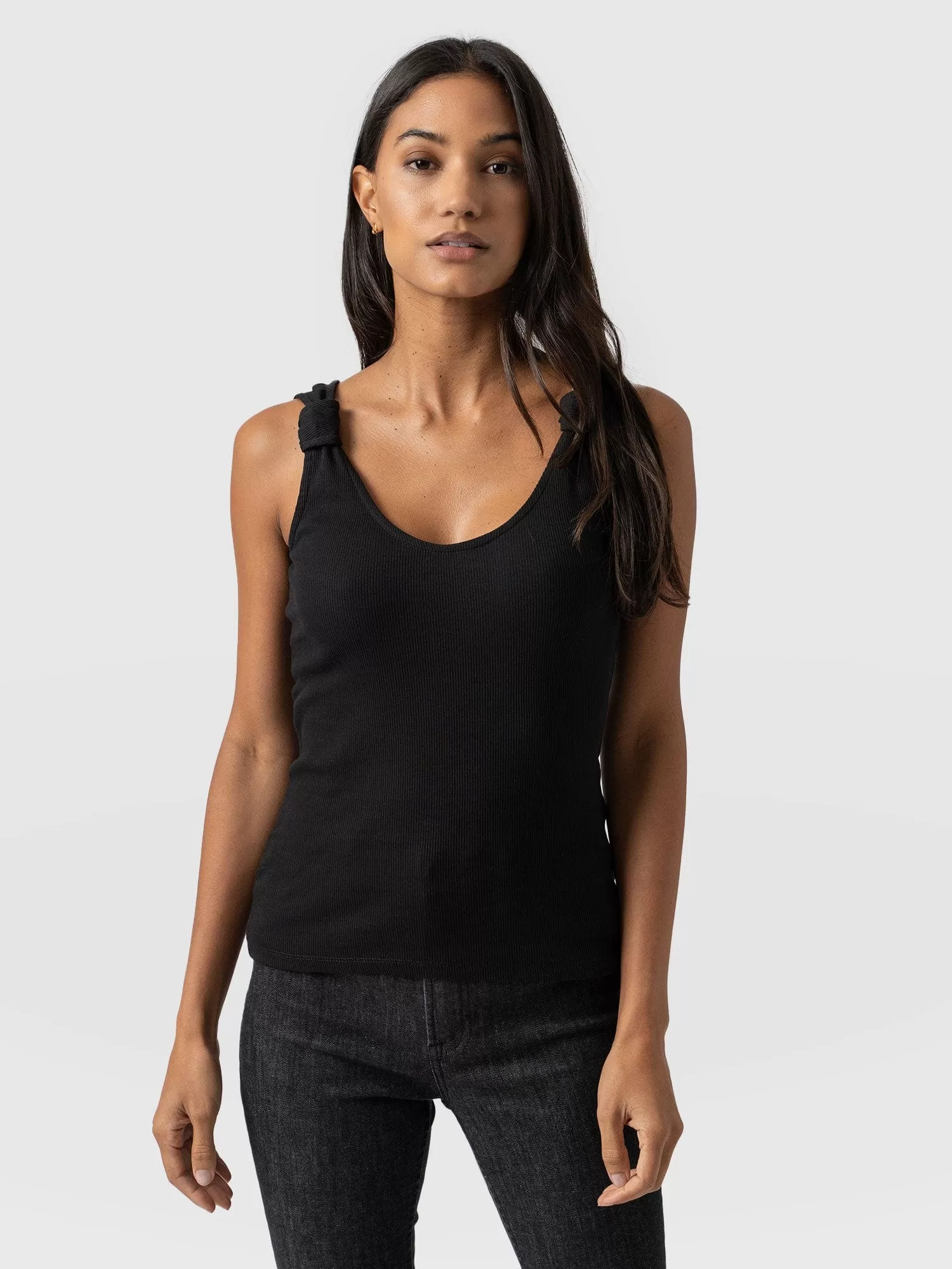 Knot Vest Rib - Black