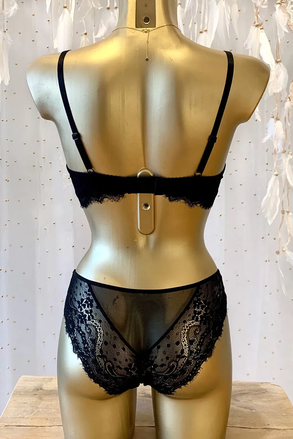 Lingerie Belle Black Bottom