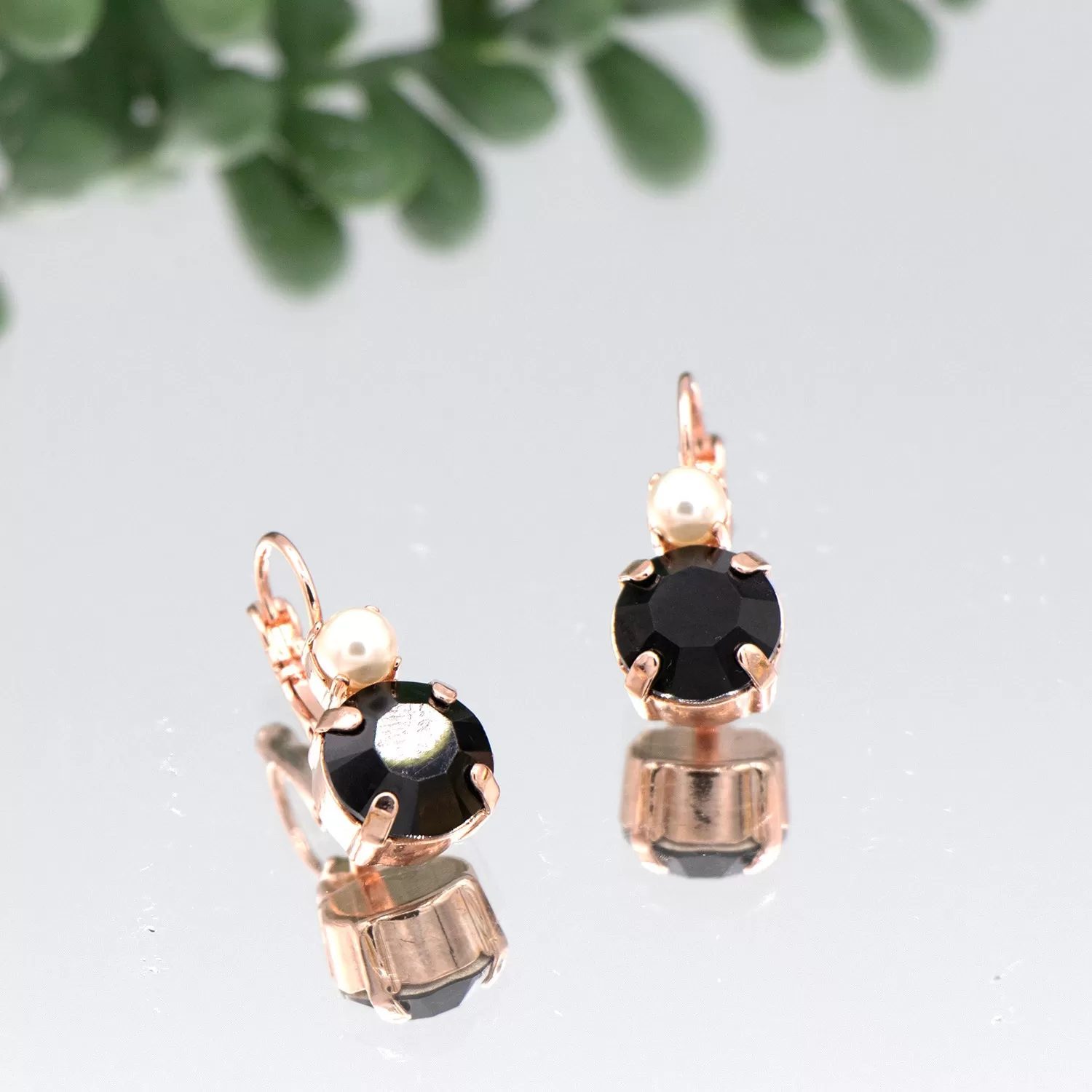 Mariana Pearl Jet Earrings Rose Gold E1037