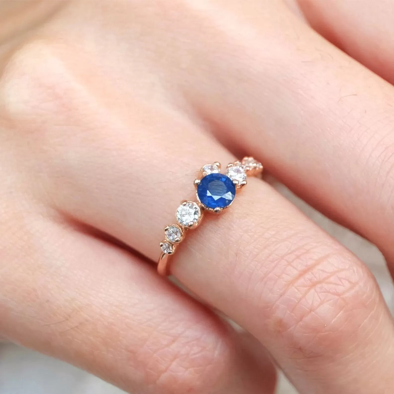 Sapphire Cluster Ring Illari