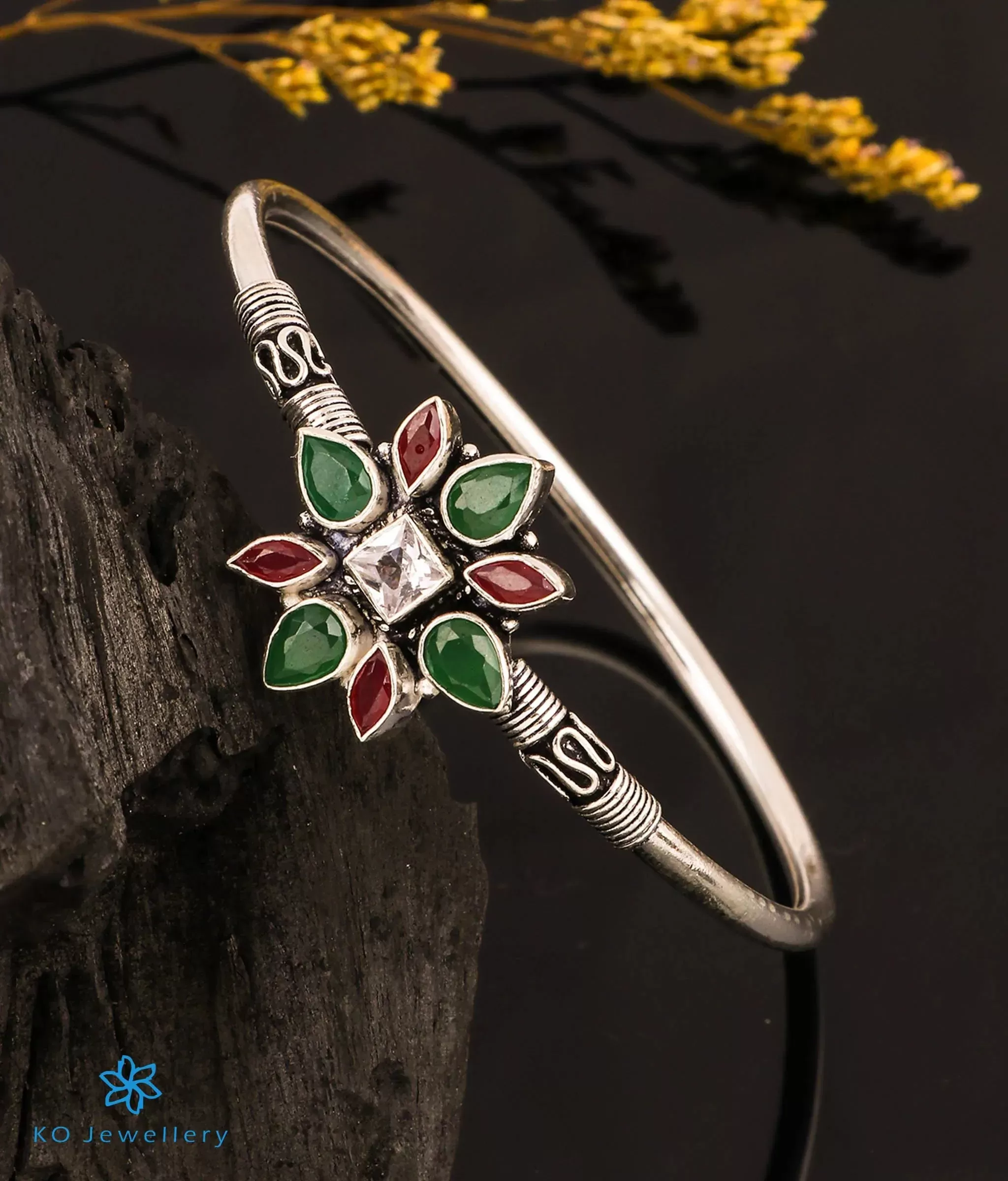 The Prativa Silver Openable Gemstone Bracelet