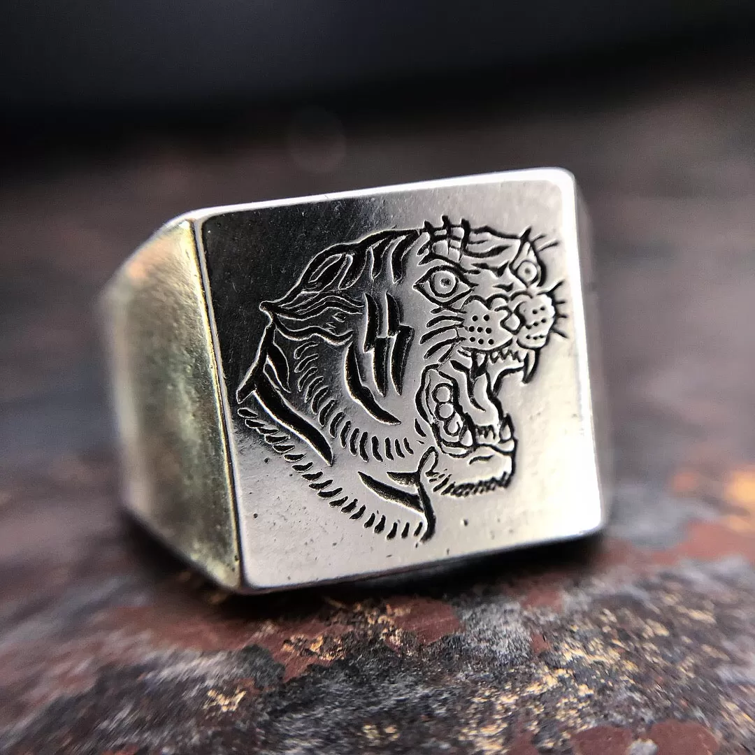 Tiger Signet Ring